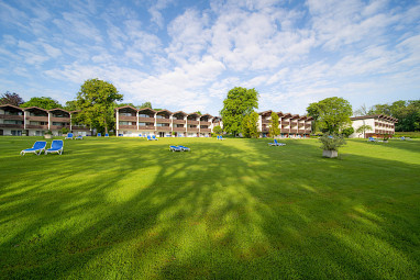 Marina Hotel: Exterior View