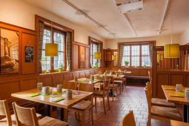 Best Western Plus Bierkulturhotel Schwanen: 餐廳